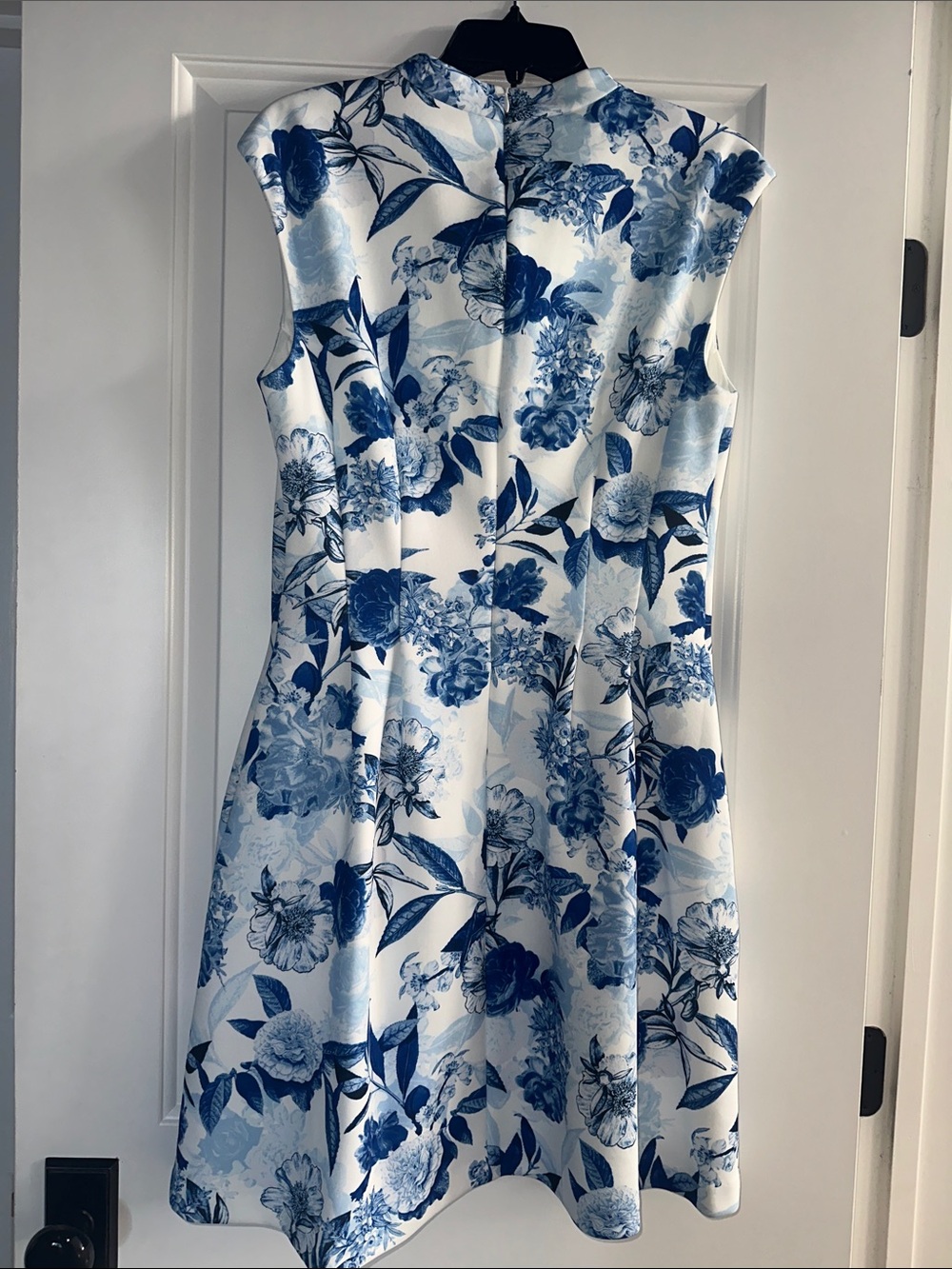 Vince Camuto White Midi Dress with Blue Floral Print - Picture 2 of 2